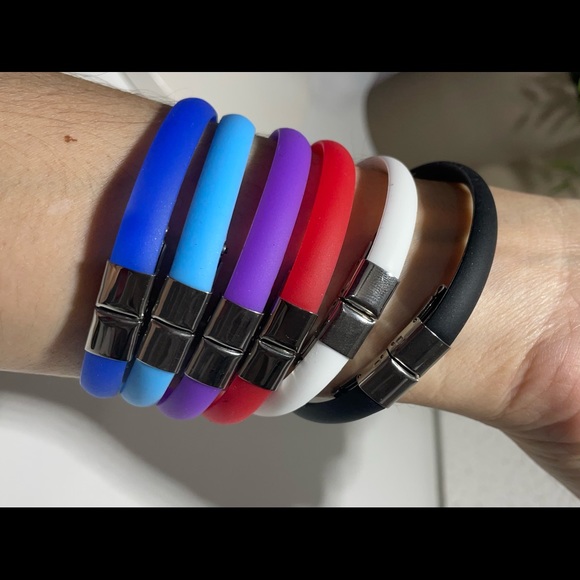 Unisex Nike Sport Silicone Wristbands Bracelet Stainless Steel Clasp Wit… - Picture 4 of 16